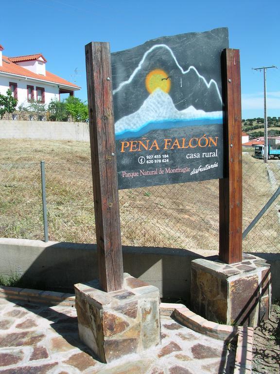 Casa Rural Pena Falcon Torrejón el Rubio Kültér fotó