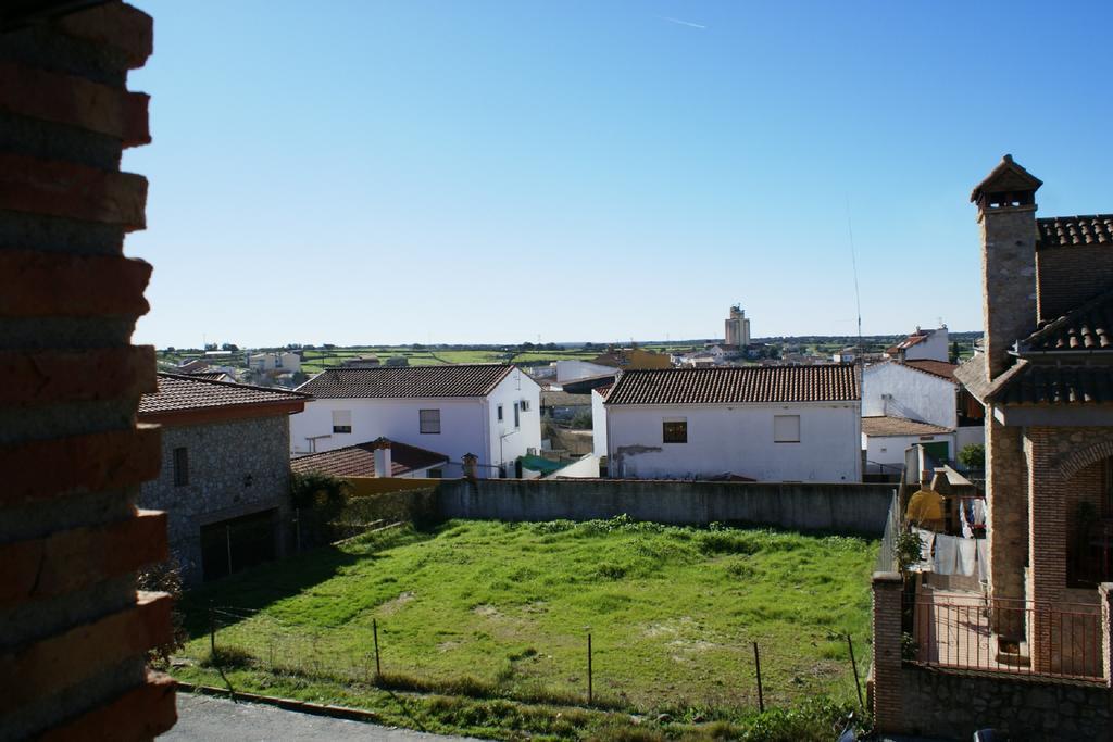Casa Rural Pena Falcon Torrejón el Rubio Kültér fotó
