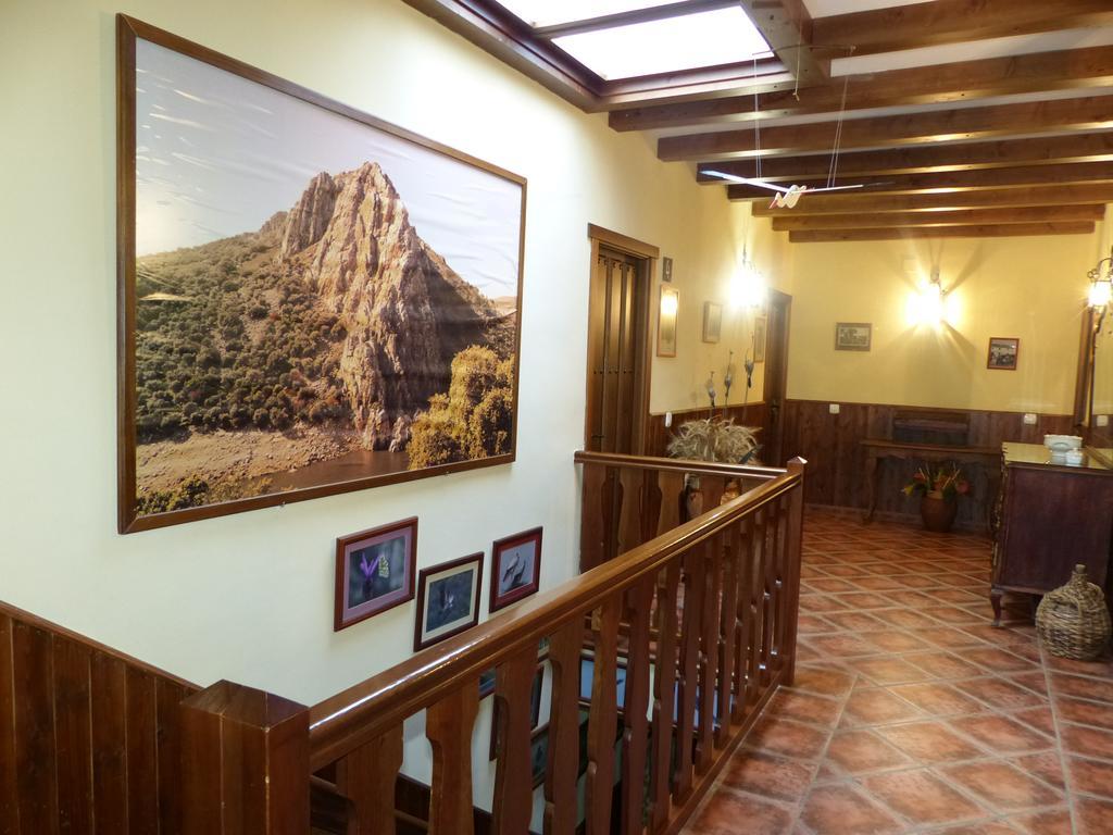 Casa Rural Pena Falcon Torrejón el Rubio Kültér fotó