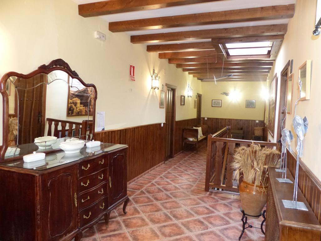 Casa Rural Pena Falcon Torrejón el Rubio Kültér fotó