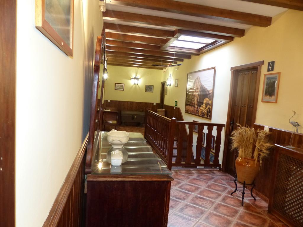 Casa Rural Pena Falcon Torrejón el Rubio Kültér fotó